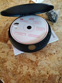 Player CD portabil Lenco CD-010 cu căști și cablu de încărcare USB - negru — fără cablu de încărcare (stare: vezi a 2-a fotografie) 3