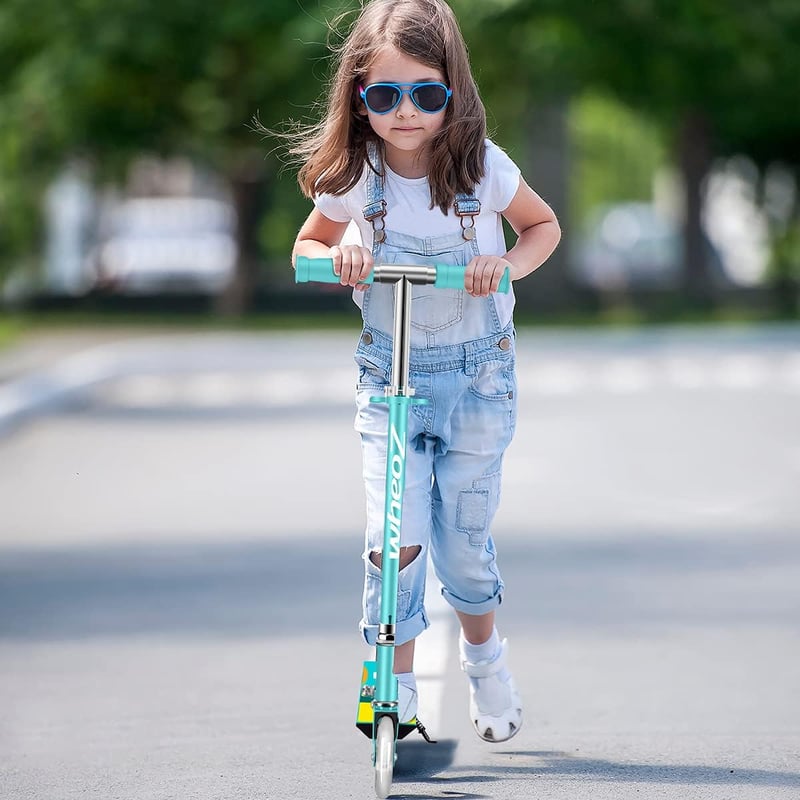 wheoZ Gyermek Roller LED Világító Kerekekkel - Összecsukható Alumínium Városi Roller 3 Magasságban, 3-8 Éves Fiúknak és Lányoknak