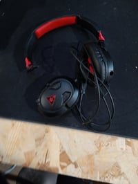Turtle Beach Recon 50 gamer fejhallgató mikrofonnal, PC/PS4/PS5/Xbox — hibás, alkatrésznek: törött bal füles (állapot: lásd a 2. képet) 3