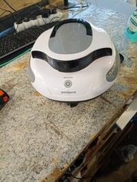 POOLPURE Vezeték Nélküli Medencetisztító Robot Fehér, Önparkoló, LED — hibás, alkatrésznek: nem kapcsol be (állapot: lásd a 2. képet) 3
