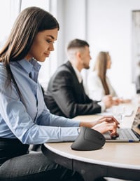 TeckNet Vertikális Ergonomikus Vezeték Nélküli Egér 2.4G - Csuklófájdalom Megelőzésére, 6 Gombos, 3 DPI Fokozat, 50 Láb Hatótáv 7