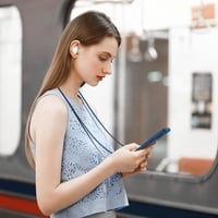 iPhone 11 Sötétkék Szilikon Tok Lánccal, Ütésálló, Mikroszálas Béléssel 7