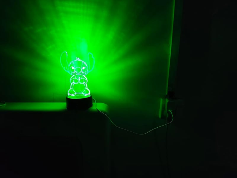 Stitch 3D LED éjjeli lámpa 16 színnel, távirányítóval - Gyerekszoba dekoráció