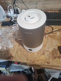 Umidificator Homvana H101, 3,6 litri, abur rece la 360°, silențios 16 dB, cu compartiment pentru uleiuri esențiale, gri, utilizat 2