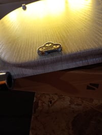 Schütte Lightwood MDF WC-ülőke Soft-Close mechanizmussal, világos fa — hibás, részben működik: tartóelem-törés (állapot: lásd a 2. képet) 3