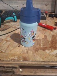 Sticlă pentru copii SIGG Shield One Disney Mickey & Friends din oțel inoxidabil, pentru băuturi carbogazoase — murdară (stare: vezi a 2-a poză) 2