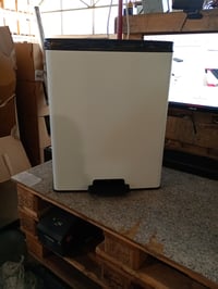 Coș de gunoi dreptunghiular Curver Deco 65 L alb, cu pedală, pentru bucătărie, 486x284x615 mm – utilizat, capac (stare: vezi a 2-a poză) 2