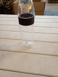 Fľaša na vodu Mepal Ellipse 700 ml v čiernej farbe Nordic Black, nepriepustná, vhodná aj na sýtené nápoje — používaná (stav: pozri 2. obrázok) 3