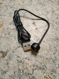 Xiaomi Mi Smart Band 5 fitness — USB töltőkábel (alkatrész) 3