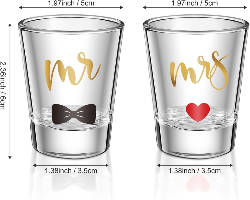 Patelai Mr and Mrs Arany Esküvői Pálinkás Pohár Szett - 2 db Elegáns Üveg Pohár Párnak, Nászajándék, Eljegyzési Ajándék, Évfordulóra, 60ml