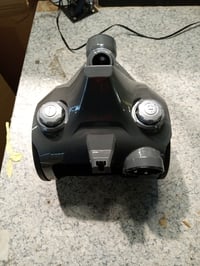 Aspirator fără sac tip cilindru AmazonBasics 700 W — defect, pentru piese: nu pornește, buton de pornire defect (stare: vezi poza a 2-a) 2