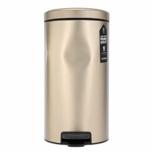 Brabantia NewIcon pedálos szemetes 30 literes, pezsgő arany színű, acél, csendes — be van horpadva az oldala (Outlet termék)