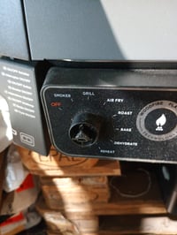 Ninja Woodfire OG701EU 7 az 1-ben elektromos kültéri grill és füstölő, szürke/fekete — lejött kezelőgomb (állapot: lásd a 2. képet) 2