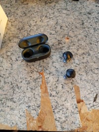 LG Tone Free T90S True Wireless Bluetooth fülhallgató Dolby Atmos — hibás, alkatrésznek: töltés után nem reagál (állapot: lásd a 2. képet) 2