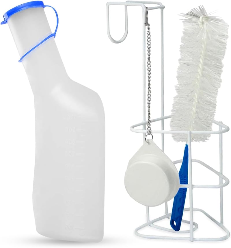 Hygiene100 Vizeletgyűjtő Palack Szett 1000ml - Ágytartóval, Fedéllel és Tisztítókefével - Tartós Műanyag, Mérőskálával Betegápoláshoz