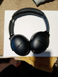 Bluetooth slúchadlá s potlačením hluku Bose QuietComfort SC s mikrofónom — Vankúšik na pravom náušníku je rozlepený (stav: pozri 2. obrázok) 4