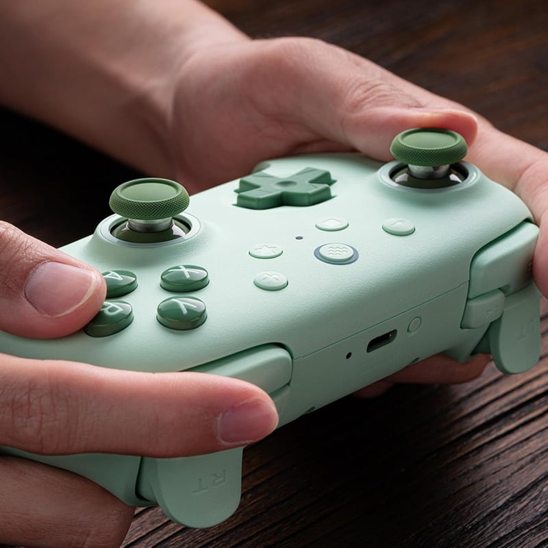 8bitdo Ultimate 2C Vezeték Nélküli Kontroller PC és Android Eszközökhöz - 1000 Hz-es Válaszidő, Hall-Effekt Joystick, Programozható Gombok, 