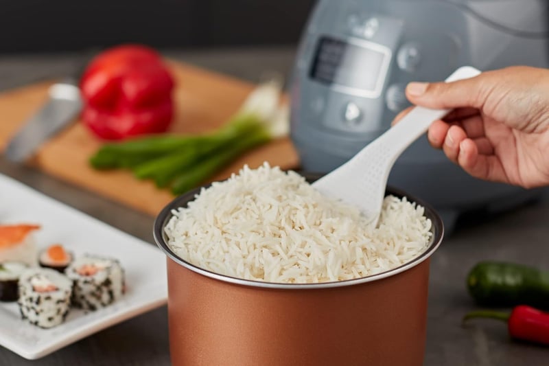 Yum Asia Panda Mini rizsfőző Ninja kerámia edénnyel, 0,63L kapacitás, 8 főzési program, fuzzy logic technológia, 350W, kobalt szürke