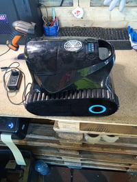 TALOSBO C1 Robotmedence-tisztító – Aljzat, Fal és Vízfelszín, 180 perces Akkumulátor, Dupla Szűrő, 3 Motor, App Vezérlés, 150 m²-ig, Fekete 2