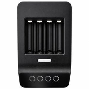 VARTA LCD Ultra Fast Charger+ punjač za AA AAA NiMH baterije, s 3 načina punjenja, strujnim adapterom — korišteno, nepotpuno (bez baterija)