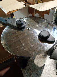 Oală sub presiune Jata HOLL2230, 10 litri, oțel inoxidabil, potrivită pentru inducție și toate tipurile de plită, diametru 24 cm, utilizată 5