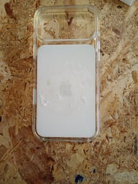 Prozirna maska Apple iPhone 17 Pro MagSafe – stražnja strana ima ostatke ljepila, inače kao nova (stanje: vidi 2. sliku) 2