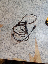 Slúchadlá JVC HA-FR17UC-B USB-C so vstavaným DAC prevodníkom, mikrofónom a 3-tlačidlovým ovládačom, čierne – použité 2