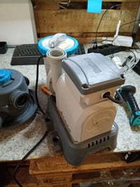 Piesková filtrácia Bestway s časovačom, 6056 l/h, 230 W, 6-cestný ventil, pripojenie Ø38 mm, manometer, pre bazény s objemom 1100 – 39300 litrov 2