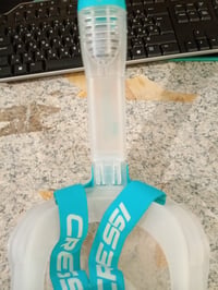 Cressi Java teljes arcot fedő snorkeling maszk S/M méret átlátszó/akvámarinkék — vízköves, kissé koszos (állapot: lásd a 2. képet) 4