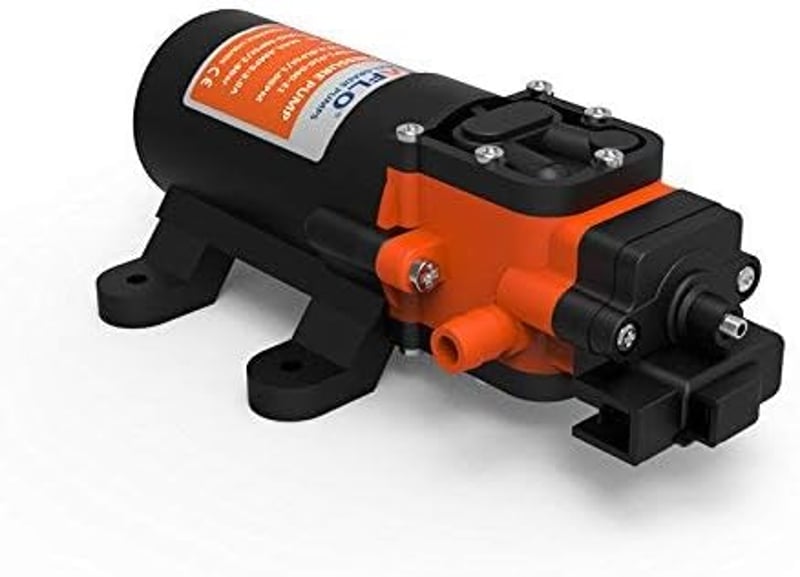 Seaflo 12V-os Vízszivattyú 4,3 L/perc Teljesítménnyel