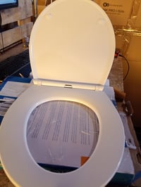 SURFOU WC-ülőke lágyan záródó mechanizmussal, duroplast, O alakú, fehér – tartozékok nélkül (újszerű) (állapot: lásd a 2. képet) 4