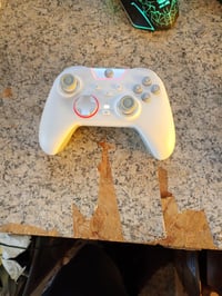 Controller Wireless EasySMX X05 Pro – Alb — defect, funcționează parțial: trăgaciul din dreapta spate nu merge (stare: vezi a doua poză) 2
