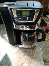 Russell Hobbs Victory 22000-56 filteres kávéfőző beépített darálóval, 1,5 literes, 12 csészés kapacitás, fekete, használt 3