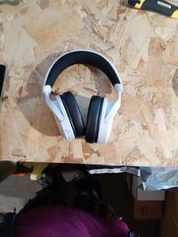 Trust GXTrust Forta PS5 Gaming Fejhallgató — hibás, részben működik: bal oldali fülhallgató szól, mikrofon (állapot: lásd a 2. képet) 2