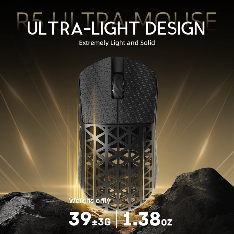 ATTACK SHARK R5 Ultra Szénszálas Gamer Egér, 39g Szuperkönnyű, 8000Hz Vezeték Nélküli, 42000 DPI, PAW3950MAX Szenzor, Bluetooth/2.4G/Vezeték