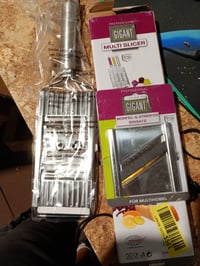 Gigant Professional Multi Slicer 4 v 1 mandolína s úložným boxom Multi-Box, 5 nadstavcov — Nové, bez chrániča (stav: pozri 2. obrázok) 2