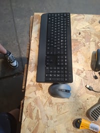 Bezdrôtová súprava klávesnice a myši Trust Trezo, francúzske rozloženie AZERTY — chýba Bluetooth adaptér (stav: pozri 2. obrázok) 3