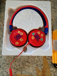 JBL Jr310 Vezetékes On-Ear Gyerek Fejhallgató Piros-Kék Színben — hibás, alkatrésznek: nem ad ki hangot (állapot: lásd a 2. képet) 2