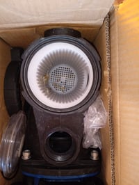 Pompă de piscină T.I.P. SPP 600 FT cu prefiltru și temporizator, 13000 l/h, 600 W, negru-albastru, utilizată 2