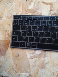 Tastatură wireless Bluetooth OMOTON cu iluminare de fundal, reîncărcabilă, ergonomică — fără cablu USB (stare: vezi a 2-a imagine) 4