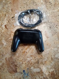Bežični kontroler Nintendo Switch Pro Controller, crni, Bluetooth, za konzolu Nintendo Switch, stanje: otvoren outlet artikl 3