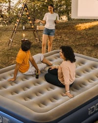 iDOO Queen Önfelfújódó Matrac - Elektromos Pumpával, 3 Perces Felfújás, Kempingezéshez, 203x152cm 9