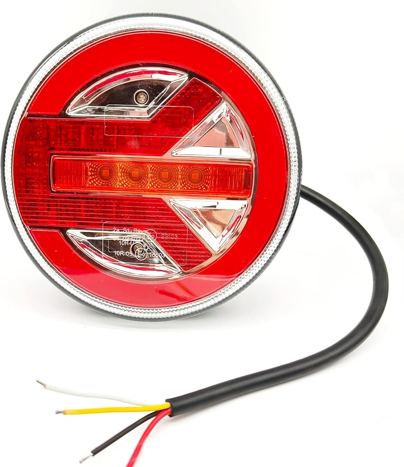 AOJO LED hátsó lámpa 12V/24V, E-jelzéssel, vízálló, univerzális
