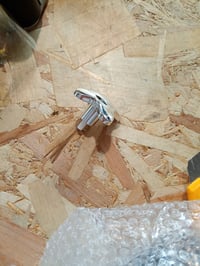 Wapasezyar trojprihradkový dávkovač obilnín so stojanom, 3x2L, plast — na jednom kuse je zlomený otočný mechanizmus (stav: pozri 2. obrázok) 3