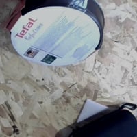 Okrúhla tortová forma Tefal Perfectbake 26 cm, čokoládovohnedá, 100 % — Tovar bol pri preprave poškodený (stav: pozri 2. obrázok) 3
