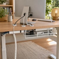 Vezetékrendező kommandó: 3 db kábelátvezető + öntapadós kábelcsatorna + 2m spirálrendező + fémhálós tálca 1