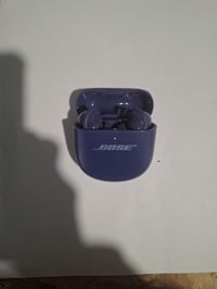 Căști Bluetooth Bose QuietComfort Ultra (gen. 2) - Mov închis, cu anulare a zgomotului, 6 ore autonomie — fără cablu de încărcare (stare: vezi a 2-a poză) 3