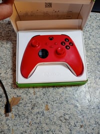 Bezdrôtový ovládač Xbox Wireless Controller Pulse Red, kompatibilný s Xbox Series X, Series S, One, Windows 10, 11, Android a iOS 2