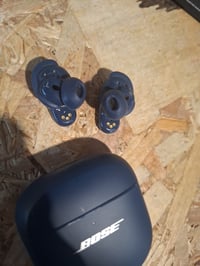Căști Bluetooth cu anulare a zgomotului Bose QuietComfort Ultra cu sunet spațial, culoare Moonstone — dopuri de urechi murdare (stare: vezi poza 2) 3