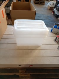 Priehľadný plastový úložný box s vekom Iris Ohyama NTB-15, 15 l, súprava so striebornými uzamykateľnými klipmi, stohovateľný, bez BPA — súprava 3 ks 3